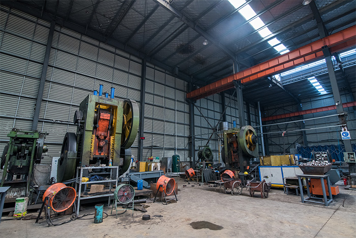 怀柔网架配件-锥头加工车间